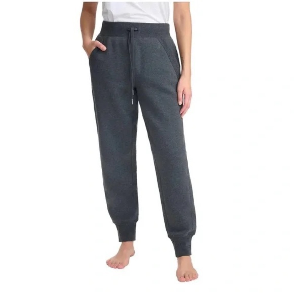 Lolë | Grey Sweatpants